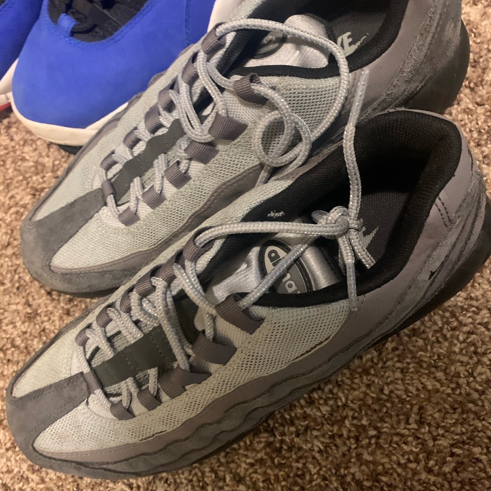 Gray air max